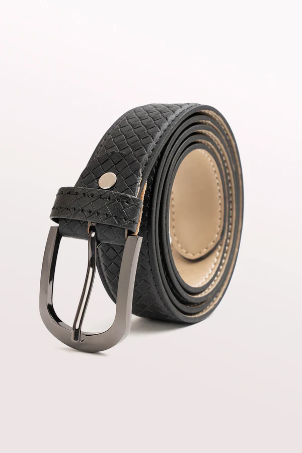 MB25006_BLACK_3_927407c0-5050-4386-bf81-bf7d3a656935